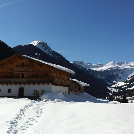 Alpenbauernhaus Vorderbrandthof Saalbach Exterior foto